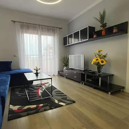 54°bs Skanderbeg Square Апартаменты