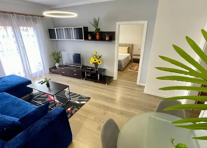 54°bs Skanderbeg Square Апартаменты Тирана